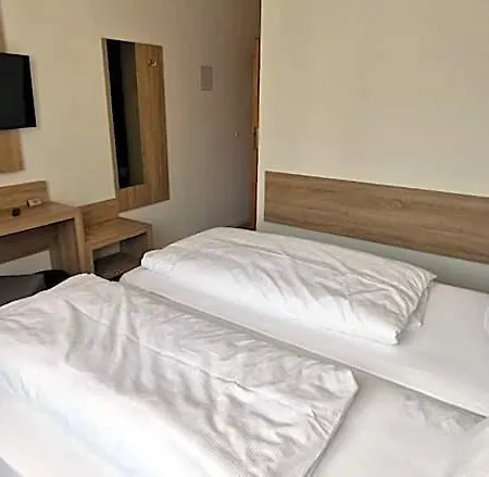 Hotell Ladage *